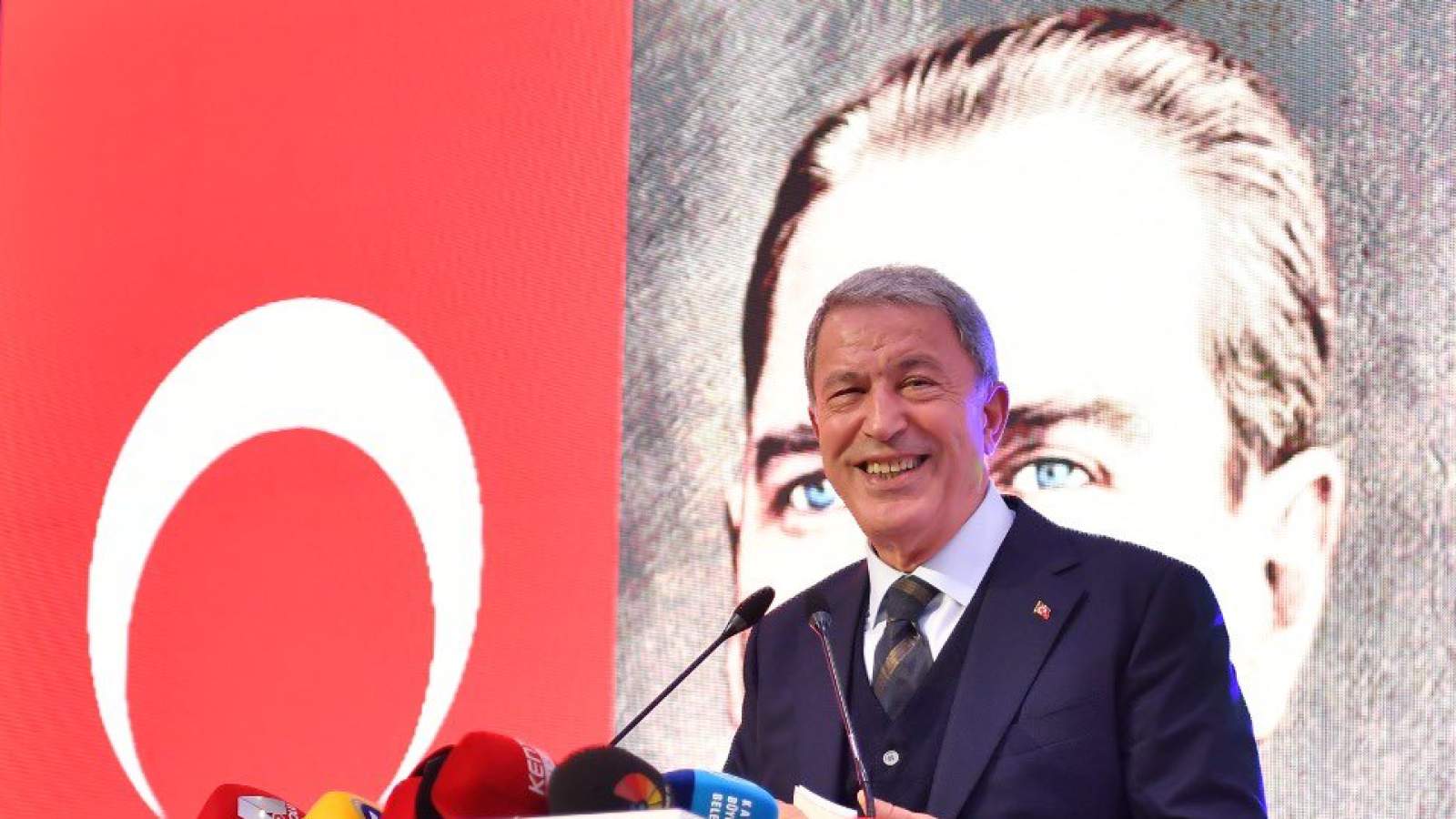 “İsrail bize kocaman bir tehdit” diyen Hulusi Akar’a tepki: Atatürk’ün makamında kimler oturuyor?