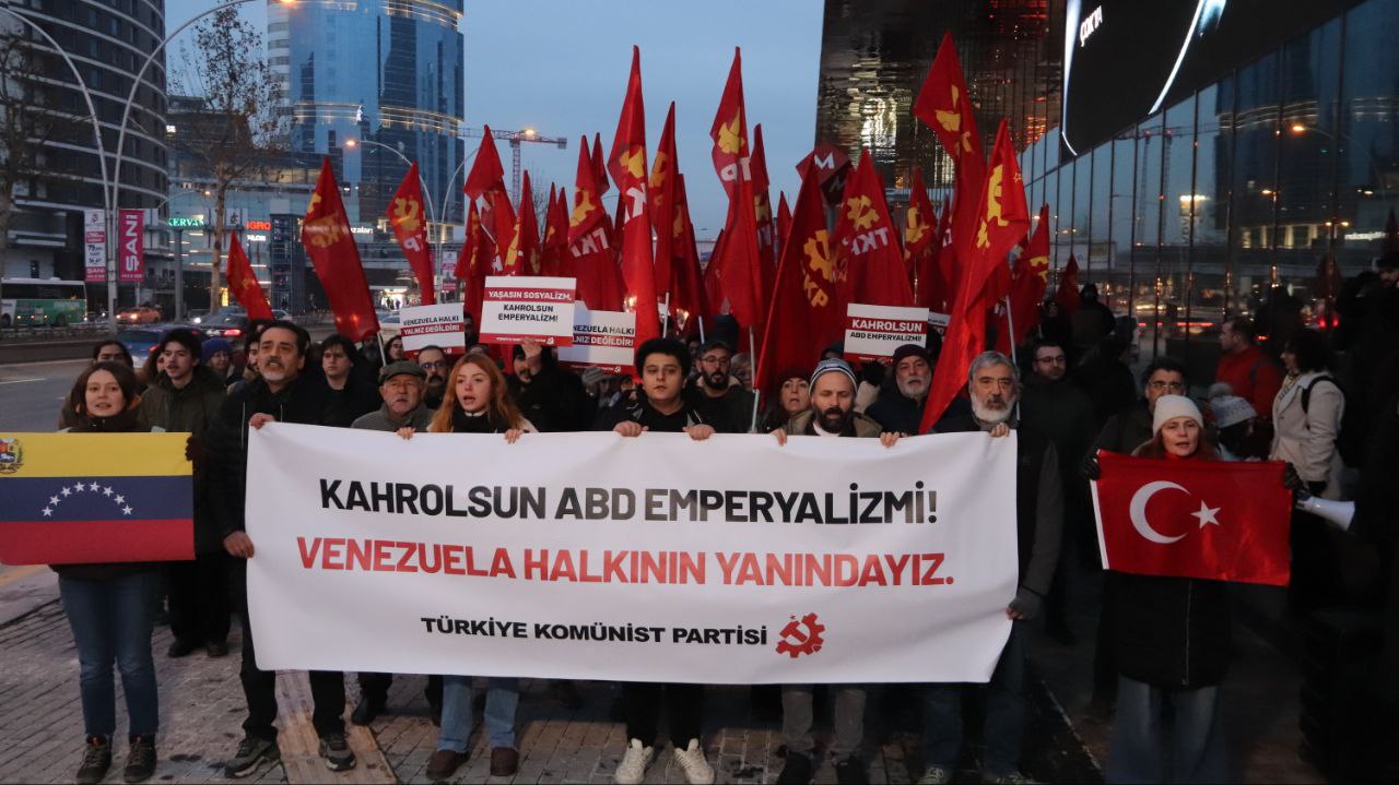 TKP’den ABD büyükelçiliği önünde Venezuela eylemi: ‘Savaş haydut çetesiyle emekçi halklar arasında’