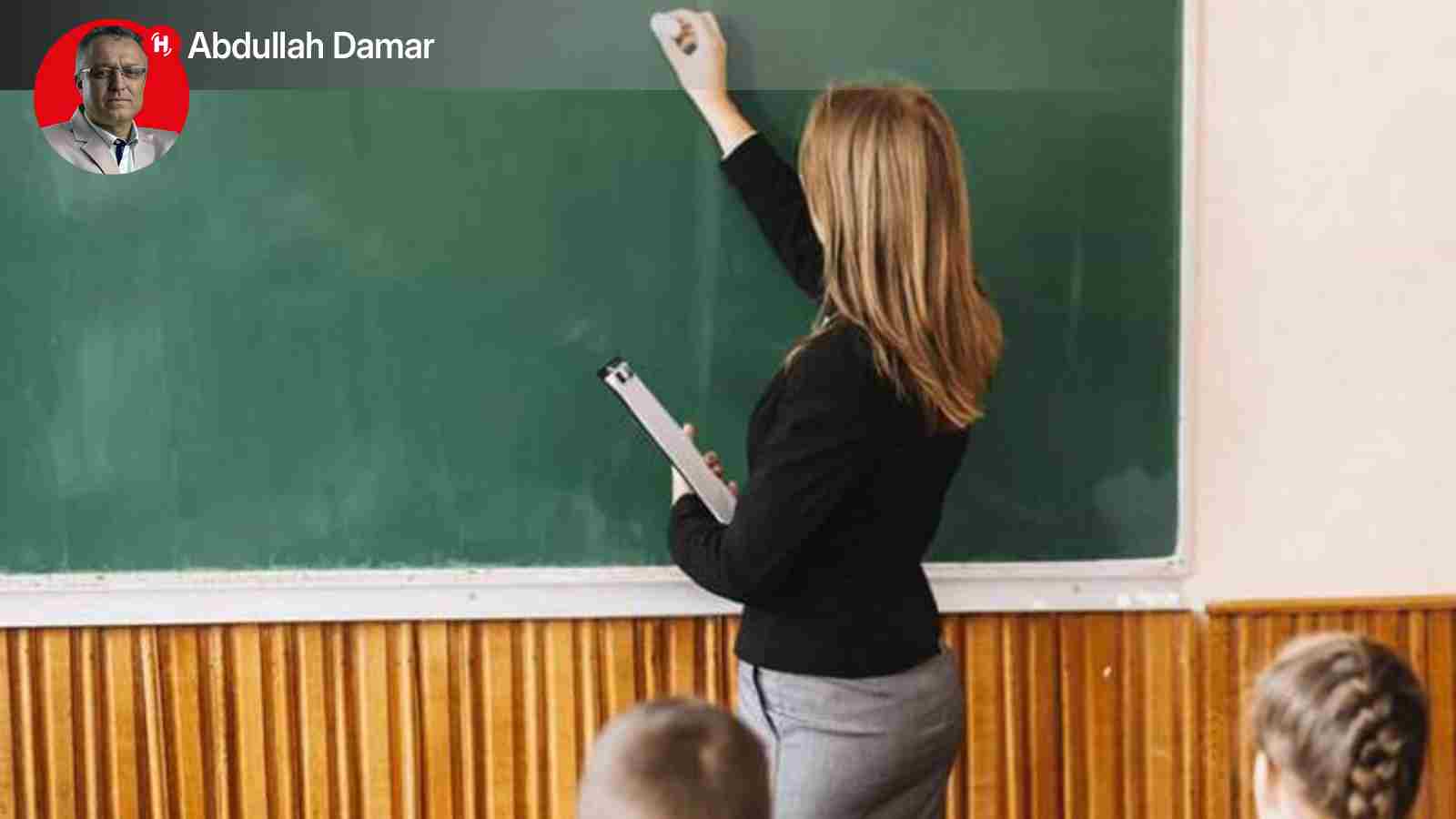 Çağının Tanığı Öğretmenden; Demokratik Türkiye’den Korkan Öğretmene!